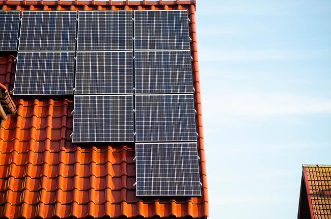 <span>Företag som utför solcellsinstallationer på tak </span>
